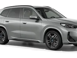 Grå Begagnad 2025 BMW X1 Comfort Edition SUV | 639 900 kr