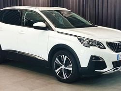 Vit Begagnad 2018 Peugeot 3008 Allure SUV | 169 500 kr (Lite dyr)