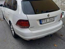 Vit Begagnad 2013 VW Golf VII Kombi | 74 000 kr (Superpris)