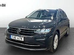 Grå Begagnad 2021 VW Tiguan SUV | 314 900 kr (Dyr)