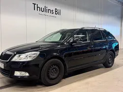 Svart Begagnad 2012 Skoda Octavia Elegance Kombi | 49 900 kr (Bra pris)