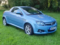 Blå Begagnad 2005 Opel Tigra Cab | 40 000 kr (Marknadspris)