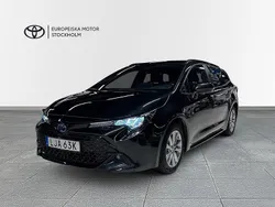 Svart Begagnad 2024 Toyota Corolla Active Kombi | 299 900 kr (Marknadspris)