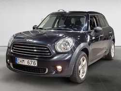 Svart Begagnad 2013 Mini One Countryman SUV | 84 900 kr