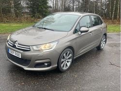 Grå Begagnad 2015 Citroën C4 Halvkombi | 76 000 kr (Bra pris)