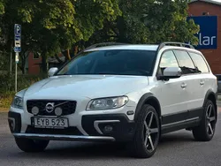 Flerfärgad Begagnad 2016 Volvo XC70 SUV | 109 999 kr (Marknadspris)