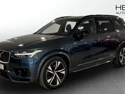 Mörkblå (blue) Begagnad 2020 Volvo XC90 R-Design SUV | 529 900 kr