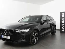 Svart Begagnad 2022 Volvo V60 R-Design Kombi | 444 800 kr (Marknadspris)