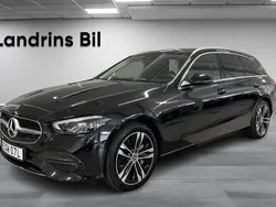 Svart (obsidiansvart metallic) Begagnad 2024 Mercedes C300e Avantgarde Kombi | 479 900 kr