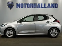 Grå Begagnad 2022 Mazda 2 Halvkombi | 209 800 kr