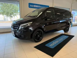 Svart (obsidian svart metallic) Begagnad 2020 Mercedes Vito Minibuss | 279 900 kr (Lite dyr)