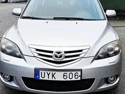 Grå Begagnad 2004 Mazda 3 Inclusive Halvkombi | 20 000 kr