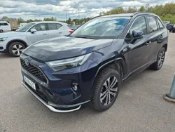 Mörkblå (blåmet) Begagnad 2022 Toyota RAV4 Hybrid Edition SUV | 449 000 kr (Bra pris)