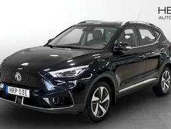 Svart (black) Begagnad 2022 MG ZS Luxury Sedan | 244 900 kr (Bra pris)