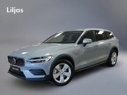 Grå Begagnad 2024 Volvo V60 CC Core Kombi | 384 900 kr (Bra pris)