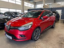 Röd Begagnad 2017 Renault Clio GrandTour Kombi | 74 900 kr (Marknadspris)