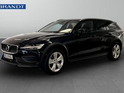 Svart Begagnad 2022 Volvo V60 CC Kombi | 284 900 kr (Bra pris)
