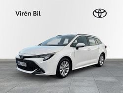Vit Begagnad 2024 Toyota Corolla Active Kombi | 309 000 kr (Marknadspris)