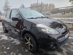 Svart Begagnad 2011 Renault Clio R.S. Halvkombi | 34 900 kr (Marknadspris)