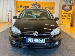Svart Begagnad 2011 VW Golf Halvkombi | 44 900 kr (Marknadspris)