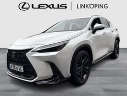 Vit Begagnad 2024 Lexus NX450h+ Executive Line SUV | 599 000 kr (Bra pris)