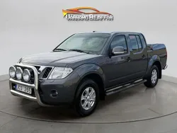 Mörkgrå (grå) Begagnad 2011 Nissan Navara Pickup | 129 900 kr (Lite dyr)