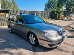 Grå Begagnad 2004 Saab 9-5 Aero Kombi | 28 500 kr (Marknadspris)