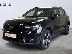 Svart Begagnad 2022 Volvo XC40 Core SUV | 329 900 kr