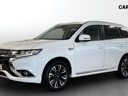 Svart Begagnad 2018 Mitsubishi Outlander P-HEV Kombi | 179 900 kr (Superpris)