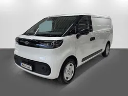 Vit Ny 2025 Maxus eDeliver 5 Van | 498 750 kr
