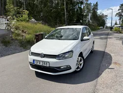 Vit Begagnad 2017 VW Polo Halvkombi | 105 000 kr (Marknadspris)