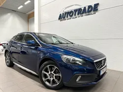 Blå Begagnad 2016 Volvo V40 CC Ocean Race Kombi | 169 900 kr (Marknadspris)