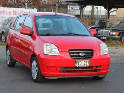 Röd (rod) Begagnad 2007 Kia Picanto Halvkombi | 18 000 kr (Bra pris)