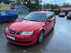 Röd Begagnad 2006 Saab 9-3 Linear Kombi | 15 000 kr (Marknadspris)