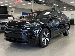 Svart Begagnad 2025 Ford Capri Halvkombi | 528 700 kr (Marknadspris)