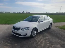 Vit Begagnad 2015 Skoda Octavia Ambition Halvkombi | 96 000 kr (Bra pris)