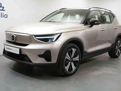 Grå Begagnad 2023 Volvo XC40 Single Motor SUV | 334 900 kr
