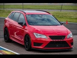Röd Begagnad 2016 Cupra Leon Kombi | 279 900 kr (Dyr)