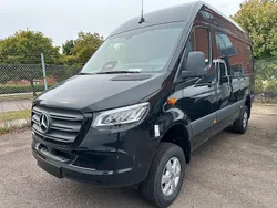 Svart (svart metallic) Ny 2025 Mercedes Sprinter Van | 831 250 kr (Lite dyr)