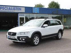 Vit Begagnad 2015 Volvo XC70 Momentum SUV | 185 800 kr (Marknadspris)