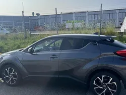 Grå Begagnad 2019 Toyota C-HR Edition SUV | 205 000 kr (Marknadspris)