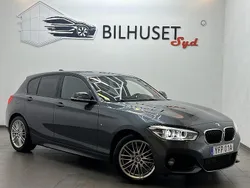 Grå Begagnad 2019 BMW 118 M Sport Halvkombi | 188 500 kr (Marknadspris)