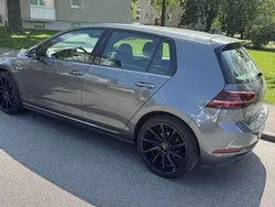 Grå Begagnad 2020 VW Golf VII GTE Halvkombi | 215 000 kr (Marknadspris)
