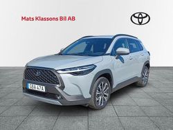 Grå Begagnad 2025 Toyota Corolla Cross Executive SUV | 419 000 kr (Lite dyr)