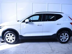 Vit Begagnad 2019 Volvo XC40 Business Edition SUV | 259 900 kr (Marknadspris)