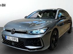 Mörkgrå Begagnad 2024 VW Passat R-line Kombi | 459 900 kr