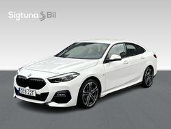 Vit Begagnad 2021 BMW 218 M Sport Sportkupé | 279 900 kr (Marknadspris)