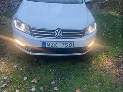 Vit Begagnad 2014 VW Passat Sedan | 63 000 kr (Marknadspris)