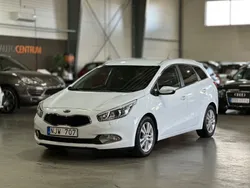 Vit Begagnad 2013 Kia Ceed Sportswagon EX Kombi | 74 900 kr (Marknadspris)
