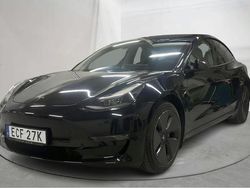 Svart Begagnad 2022 Tesla Model 3 Sedan | 309 000 kr (Marknadspris)